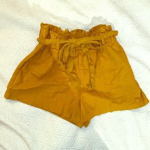 yellow summer short with tie waist 🧡💛